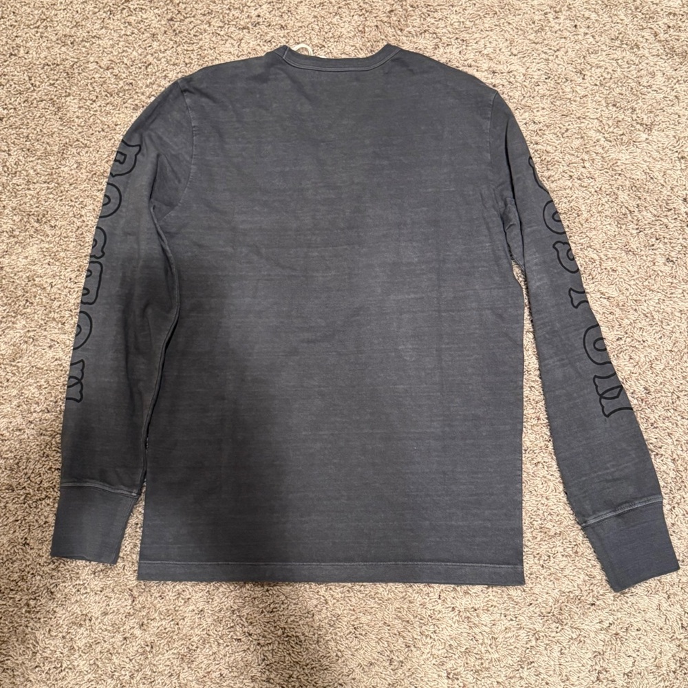 Men's Boston Red Sox’s Black Long Sleeve Shirt with Logo - Picture 4 of 4